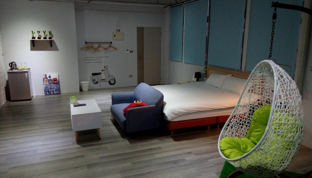 Sleep In Guest House Kota Hualien Bagian luar foto