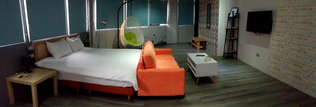 Sleep In Guest House Kota Hualien Bagian luar foto