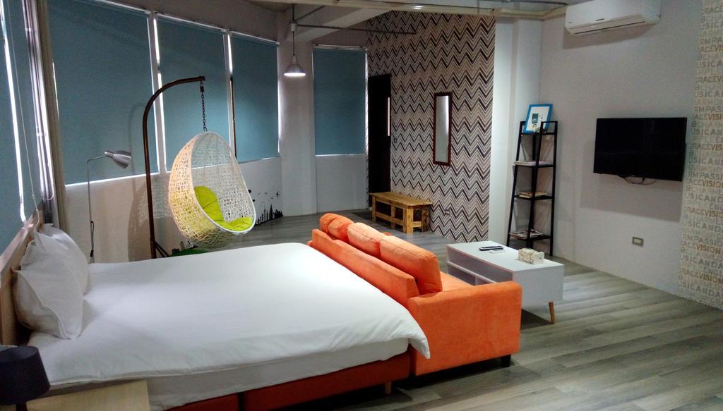 Sleep In Guest House Kota Hualien Bagian luar foto