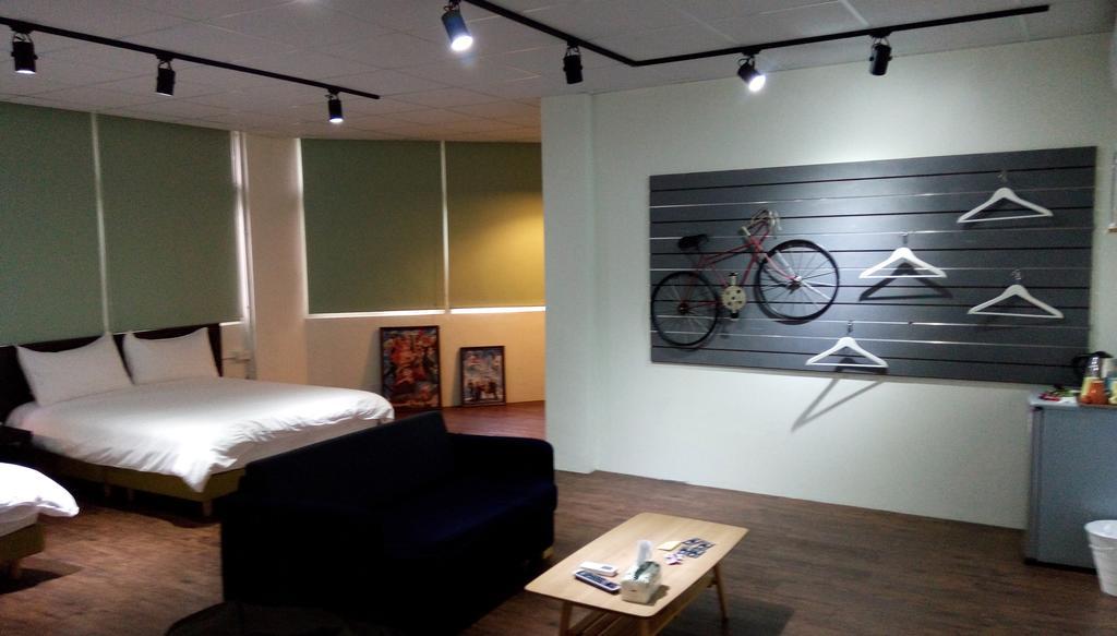Sleep In Guest House Kota Hualien Bagian luar foto